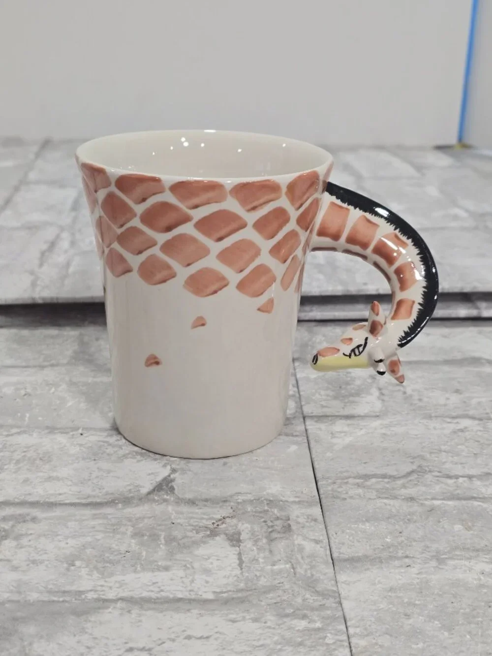 Pier 1 Giraffe Neck Handle Coffee Mug 3D Hand Painted Stoneware 16 Oz Retired